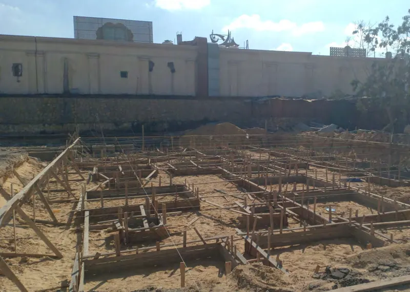قطعة جرين 28 أثناء أعمال الإنشاء — جولف سيتي العبور | عوده للتطوير العقاري