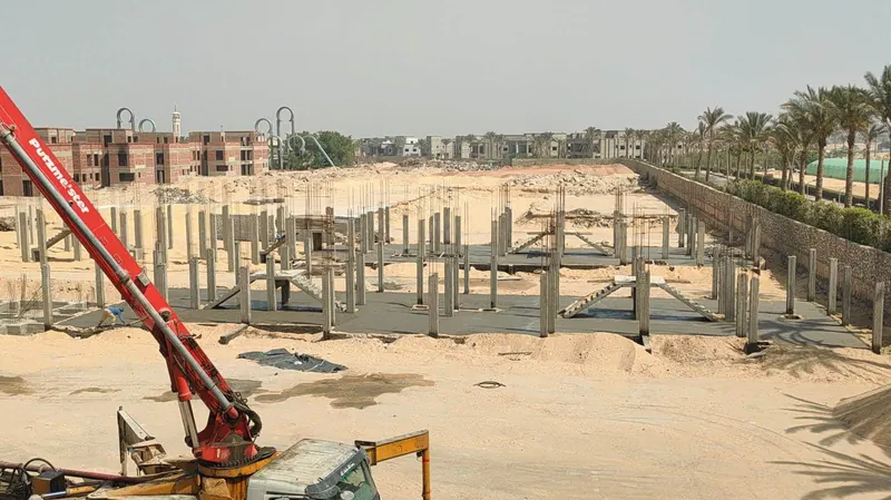 قطعة جرين 6KP-2P أثناء أعمال الإنشاء — جولف سيتي العبور | عوده للتطوير العقاري
