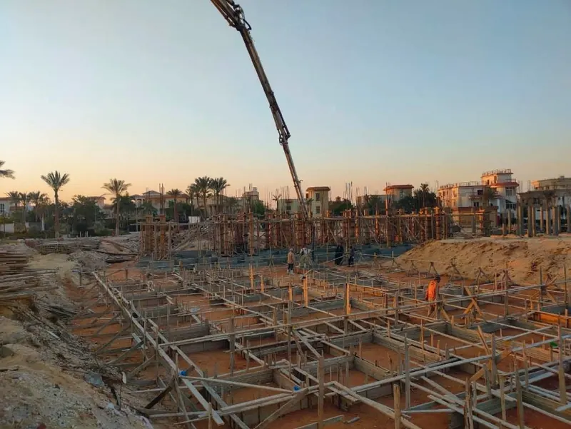 قطعة مروج 3 أ أثناء أعمال الإنشاء — جولف سيتي العبور | عوده للتطوير العقاري