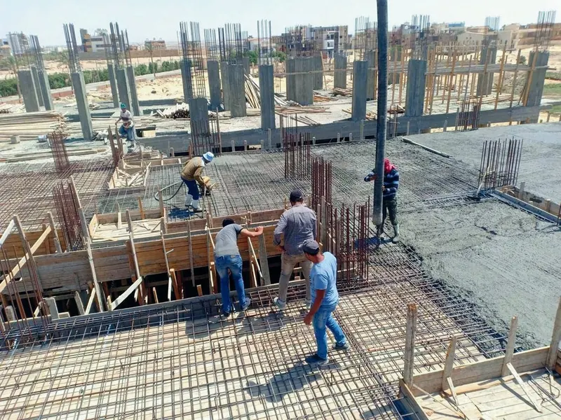 قطعة مروج 7 أثناء أعمال الإنشاء — جولف سيتي العبور | عوده للتطوير العقاري
