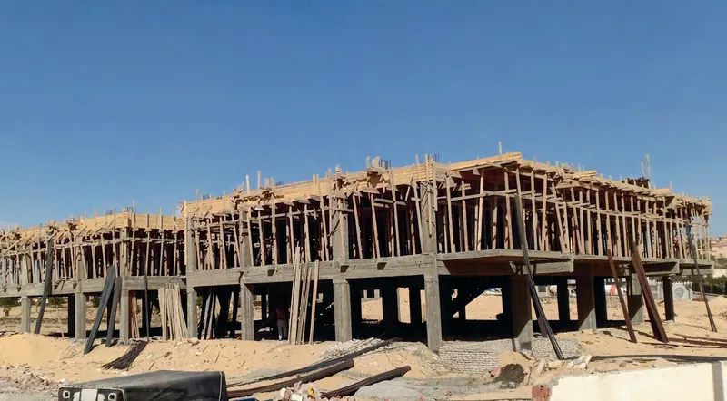 قطعة مروج الجديدة 100 أثناء أعمال الإنشاء — جولف سيتي العبور | عوده للتطوير العقاري