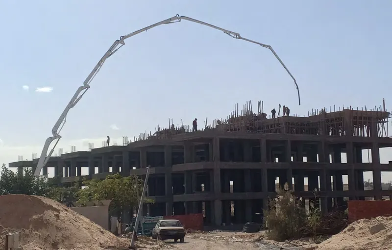 قطعة مروج الجديدة 101 أثناء أعمال الإنشاء — جولف سيتي العبور | عوده للتطوير العقاري