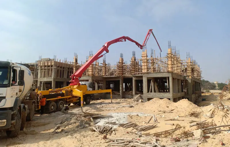 قطعة مروج الجديدة 103 أثناء أعمال الإنشاء — جولف سيتي العبور | عوده للتطوير العقاري